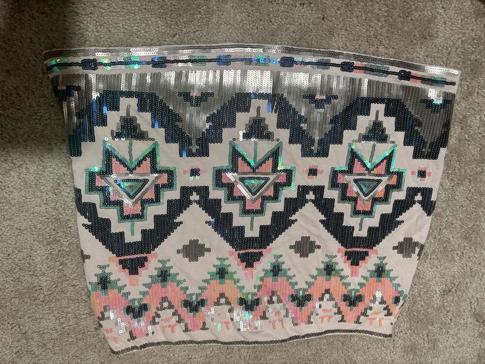 Express Small Mini Skirt Sequin Stretch Southwestern Aztec Beige Cream Pull On